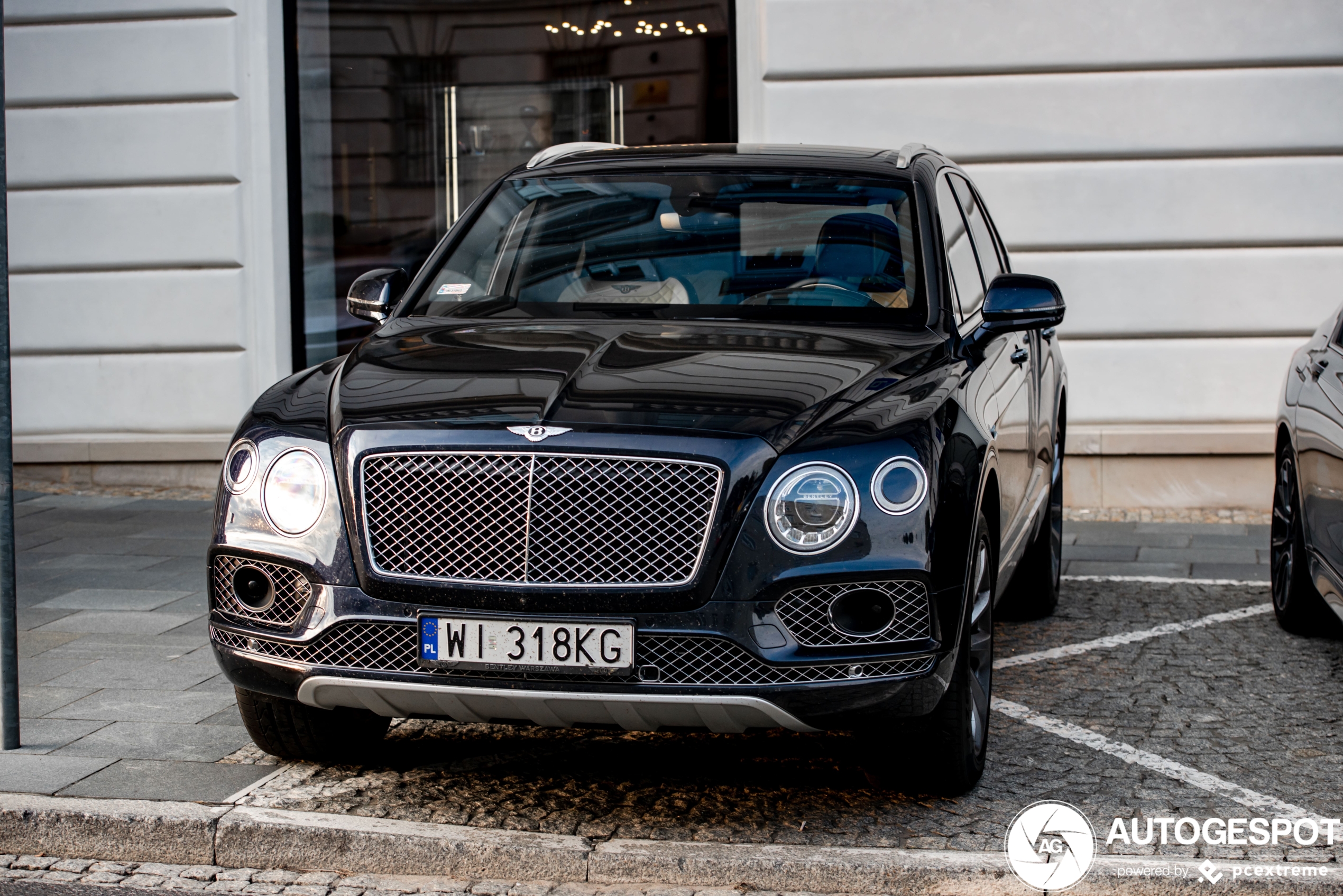 Bentley Bentayga V8