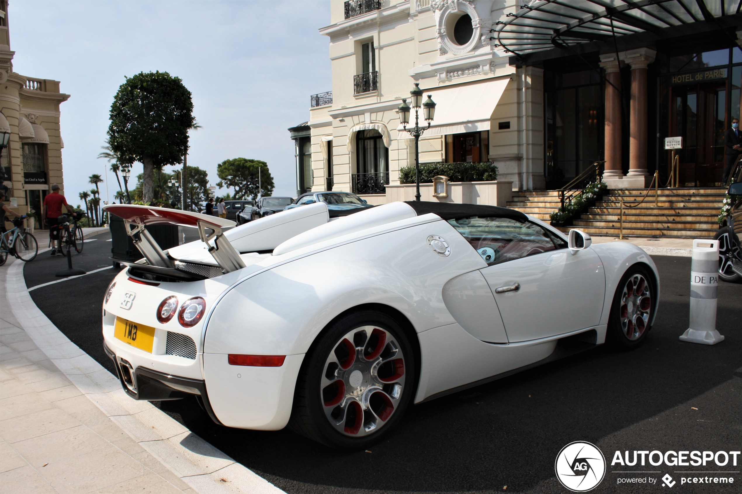 Bugatti Veyron 16.4 Grand Sport Wei Long 2012