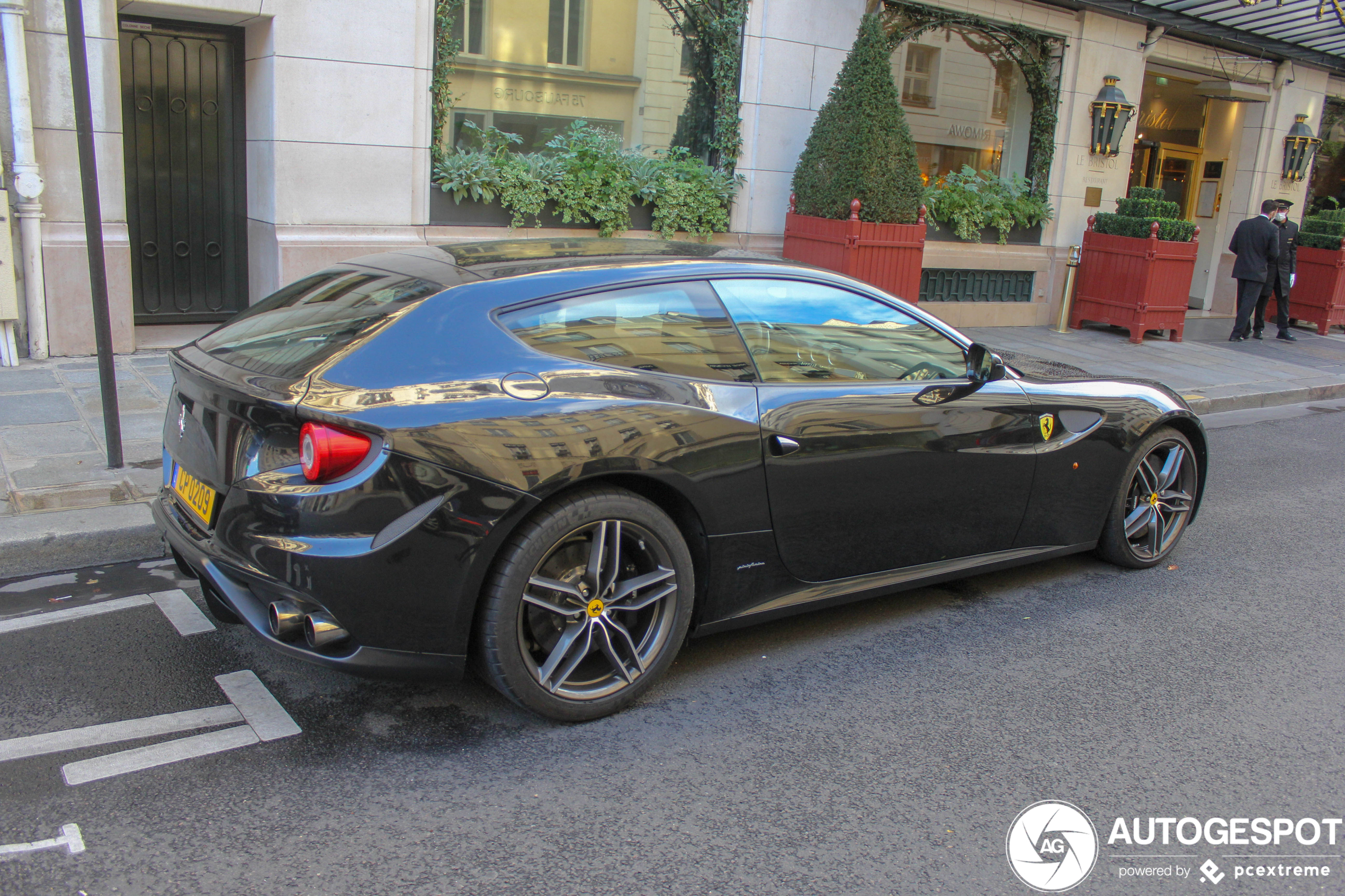 Ferrari FF