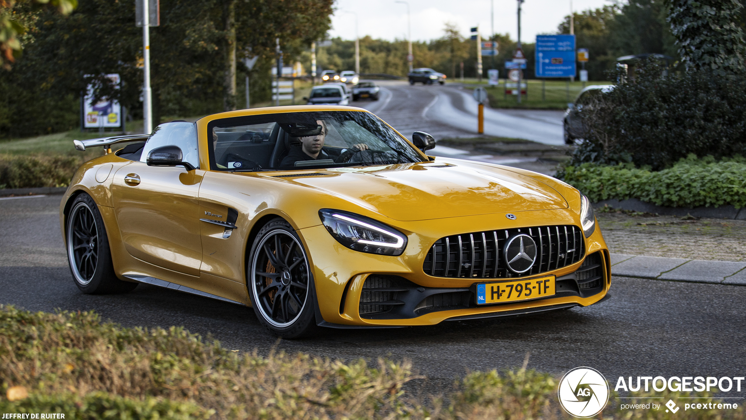 Mercedes-AMG GT R Roadster R190