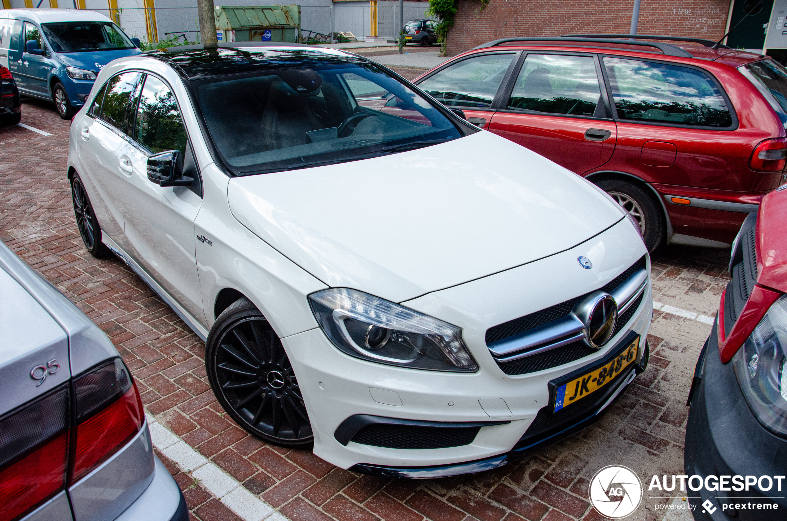 Mercedes-Benz A 45 AMG