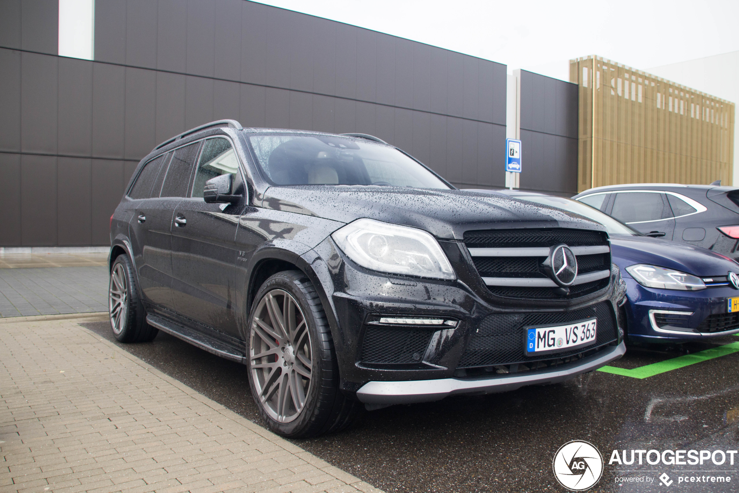 Mercedes-Benz GL 63 AMG X166