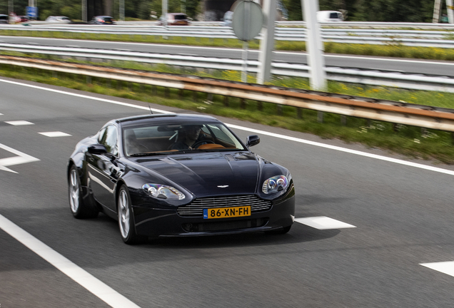 Aston Martin V8 Vantage