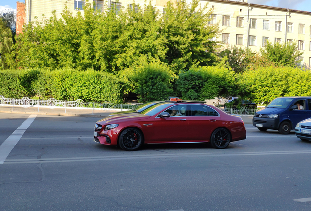 Mercedes-AMG E 63 S W213