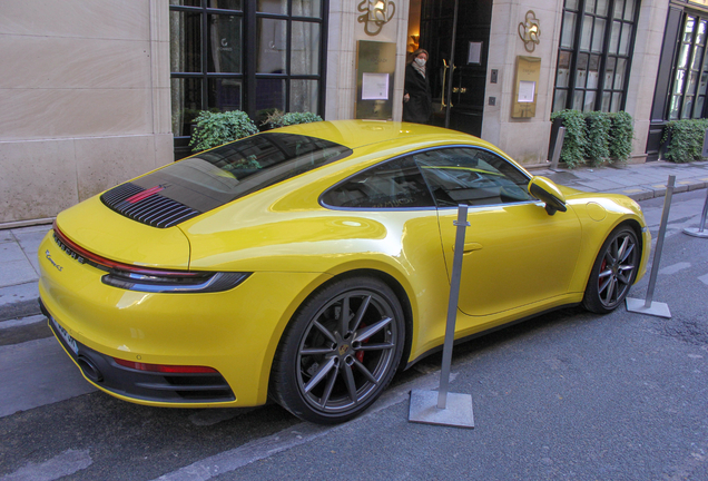 Porsche 992 Carrera 4S