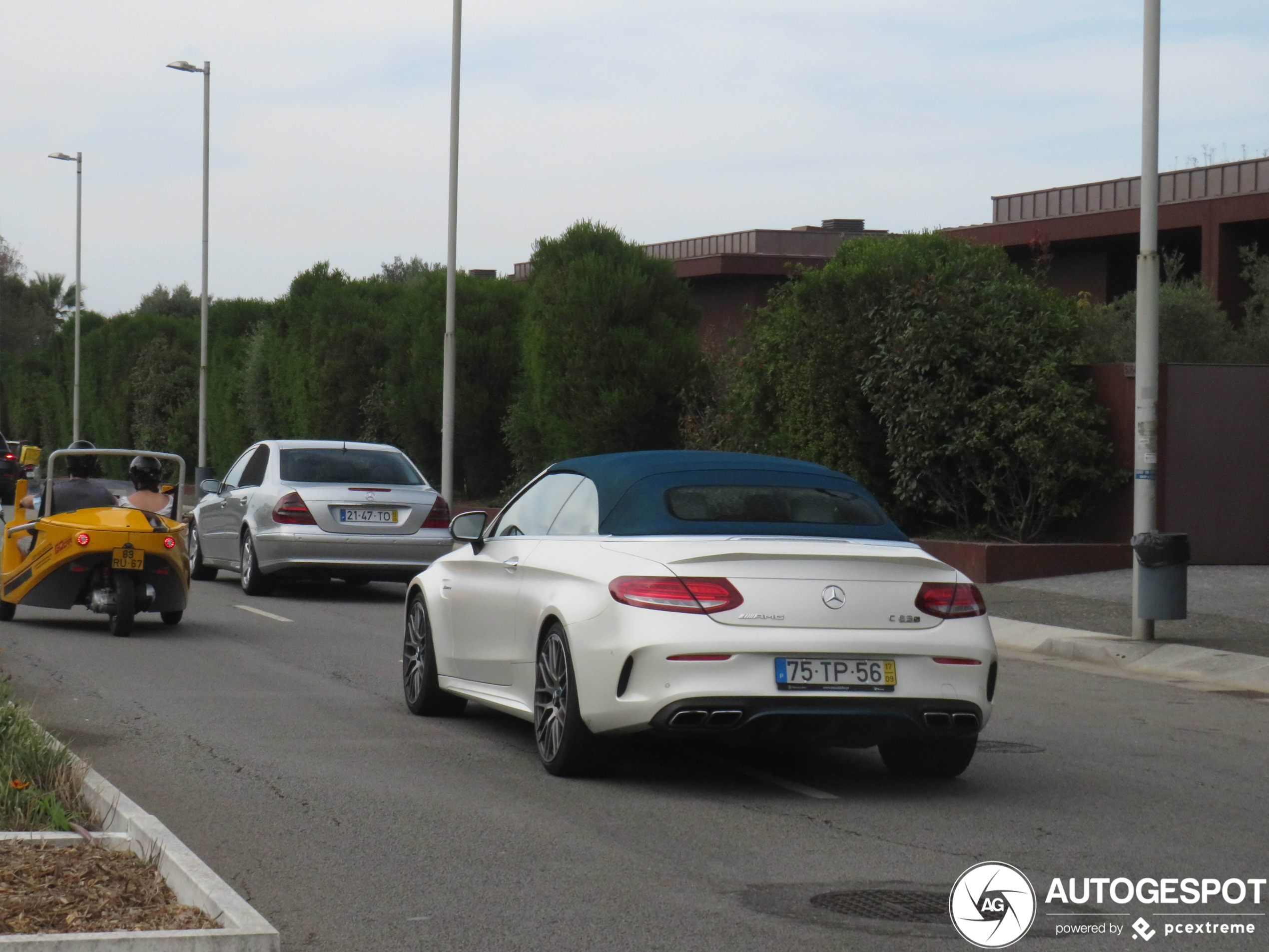 Mercedes-AMG C 63 S Convertible A205 Ocean Blue Edition