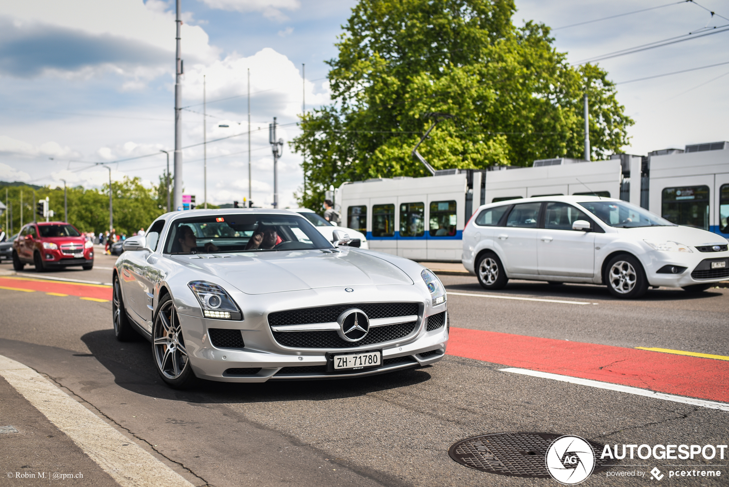 Mercedes-Benz SLS AMG