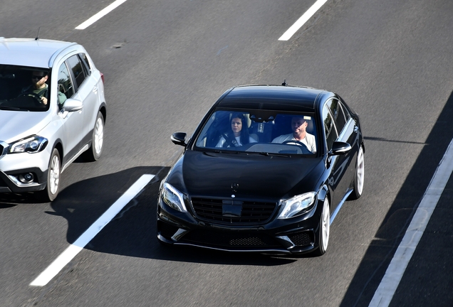 Mercedes-AMG S 63 V222