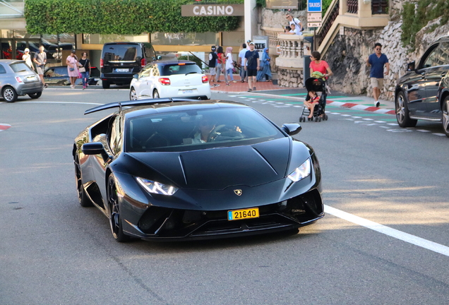 Lamborghini Huracán LP640-4 Performante