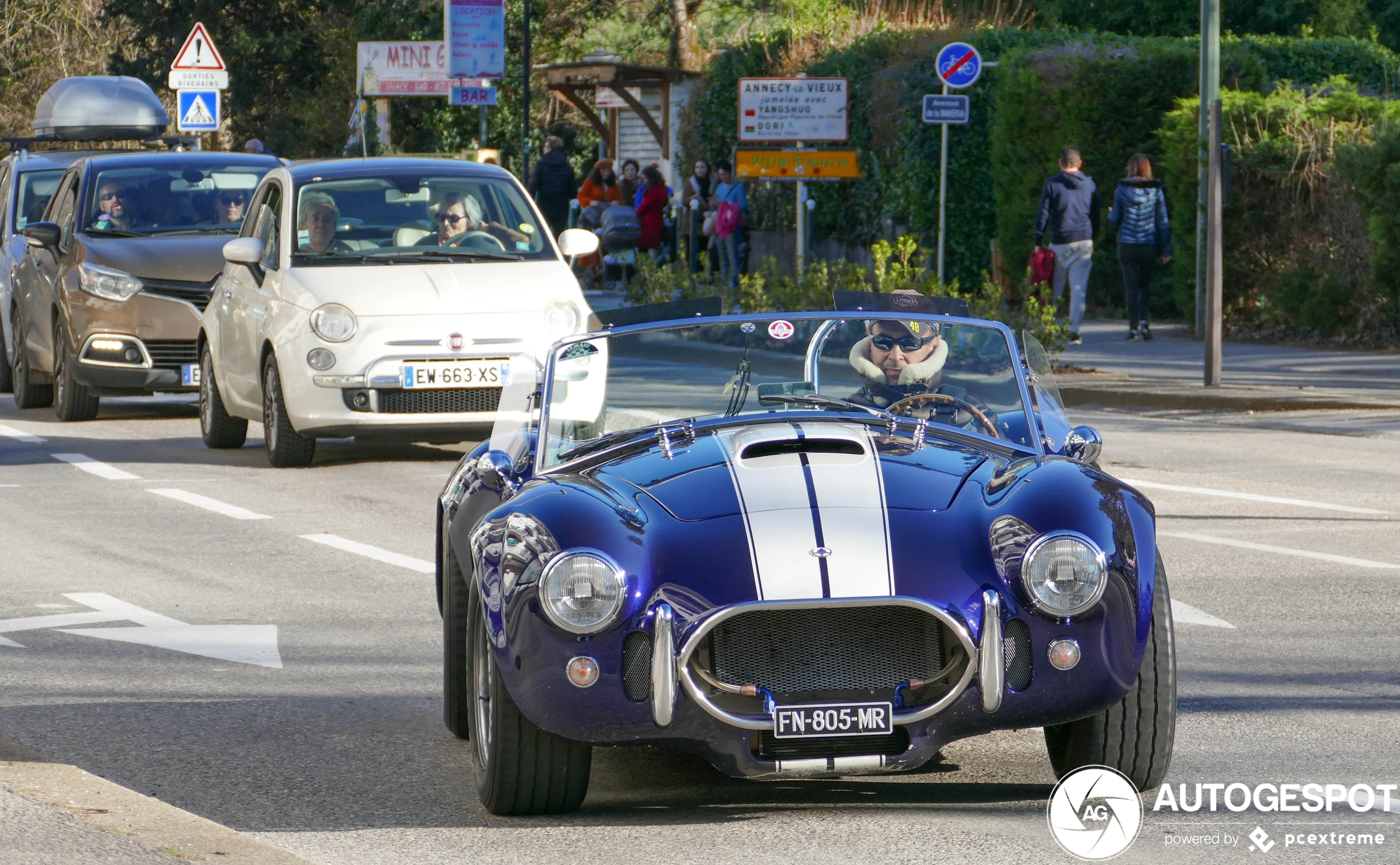 AC Cobra 427