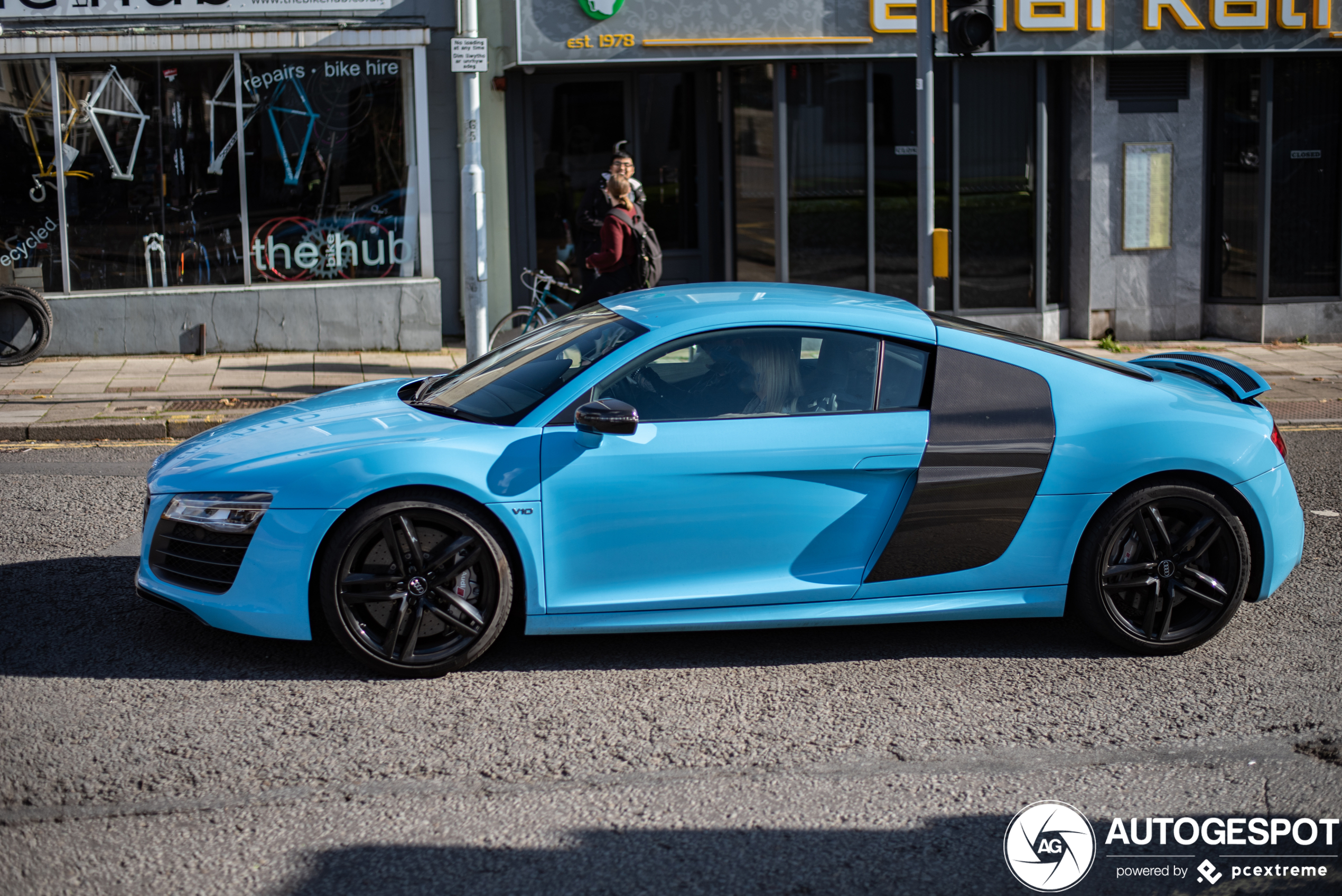 Audi R8 V10 Plus 2013