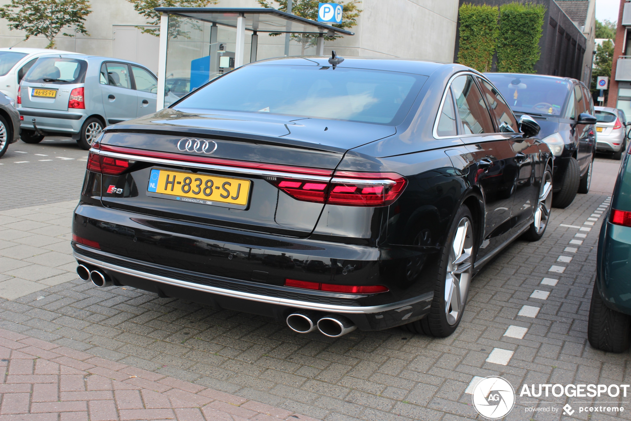 Audi S8 D5