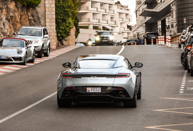 Aston Martin DB11