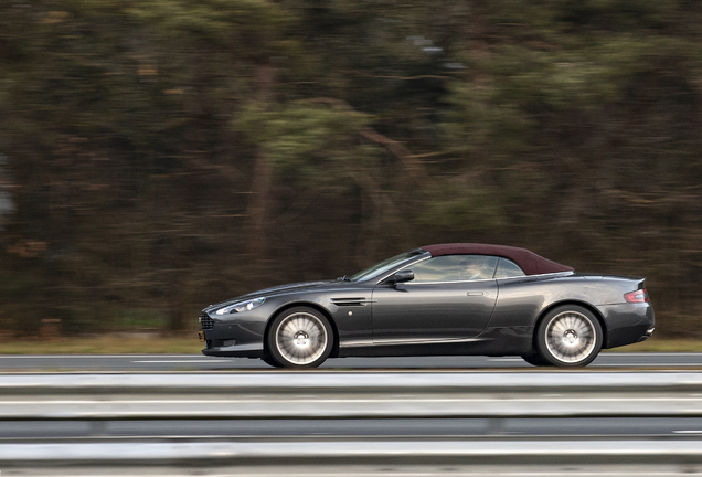 Aston Martin DB9 Volante