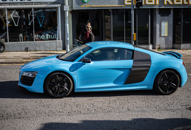 Audi R8 V10 Plus 2013