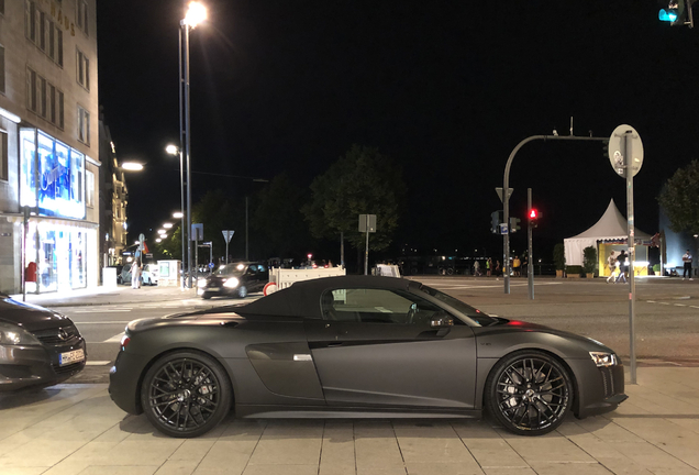 Audi R8 V10 Spyder 2016