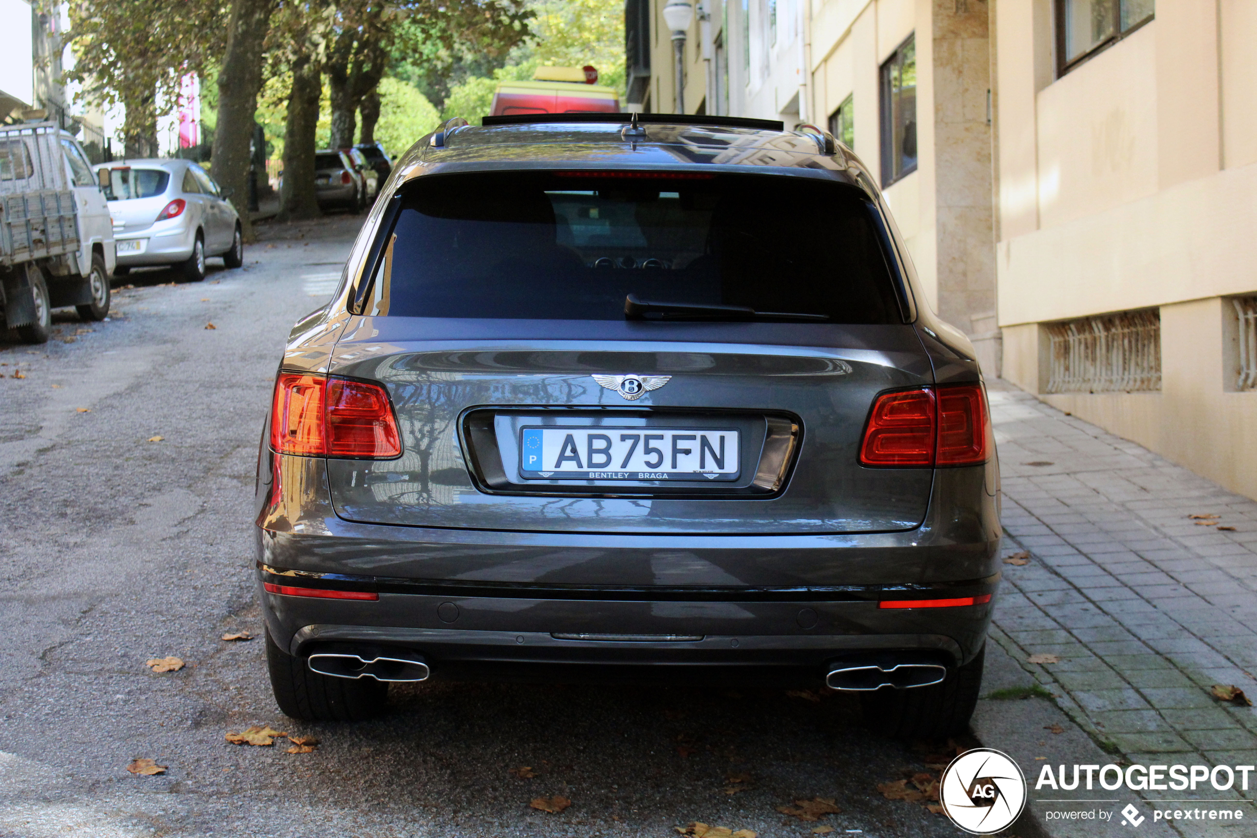 Bentley Bentayga Hybrid