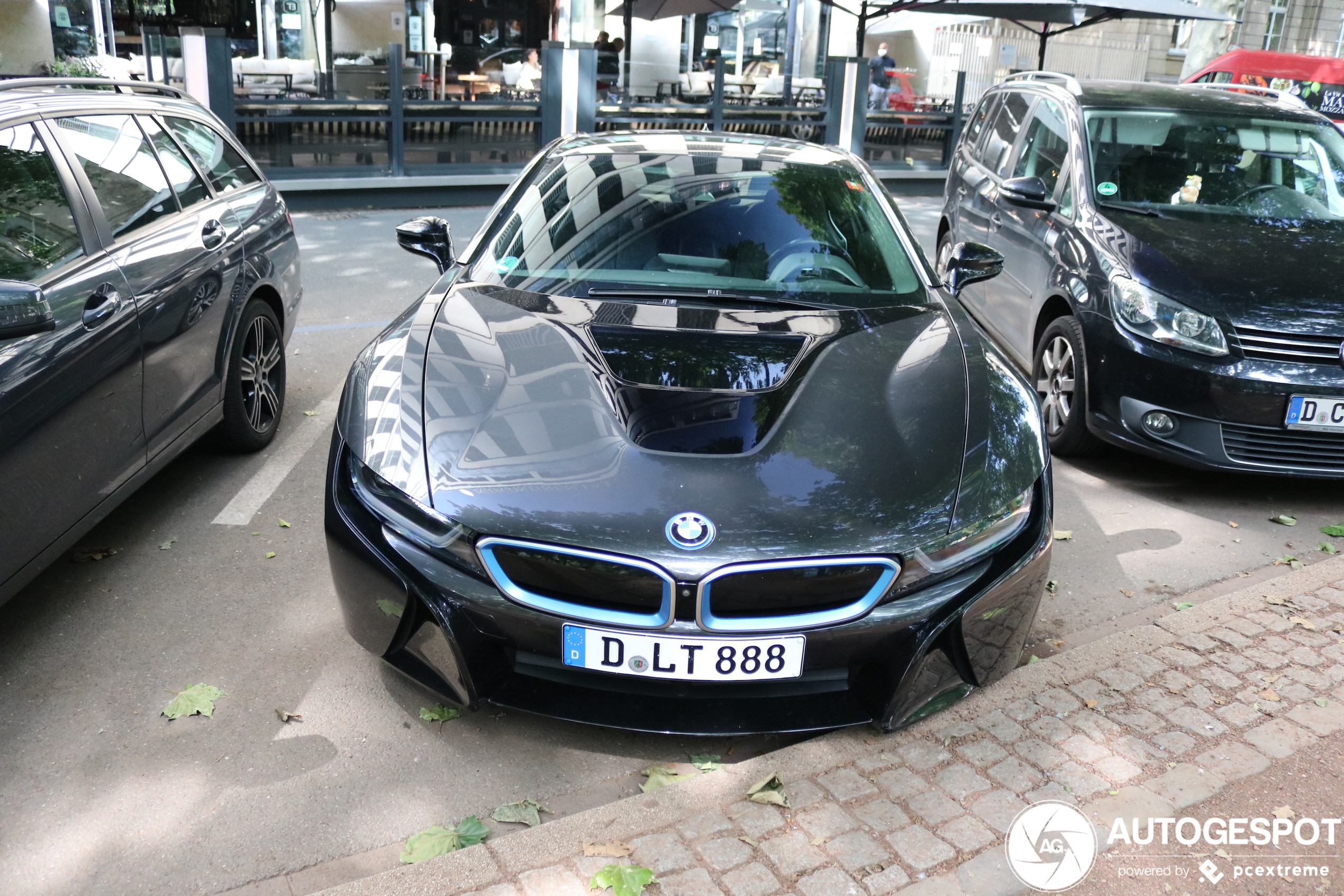 BMW i8