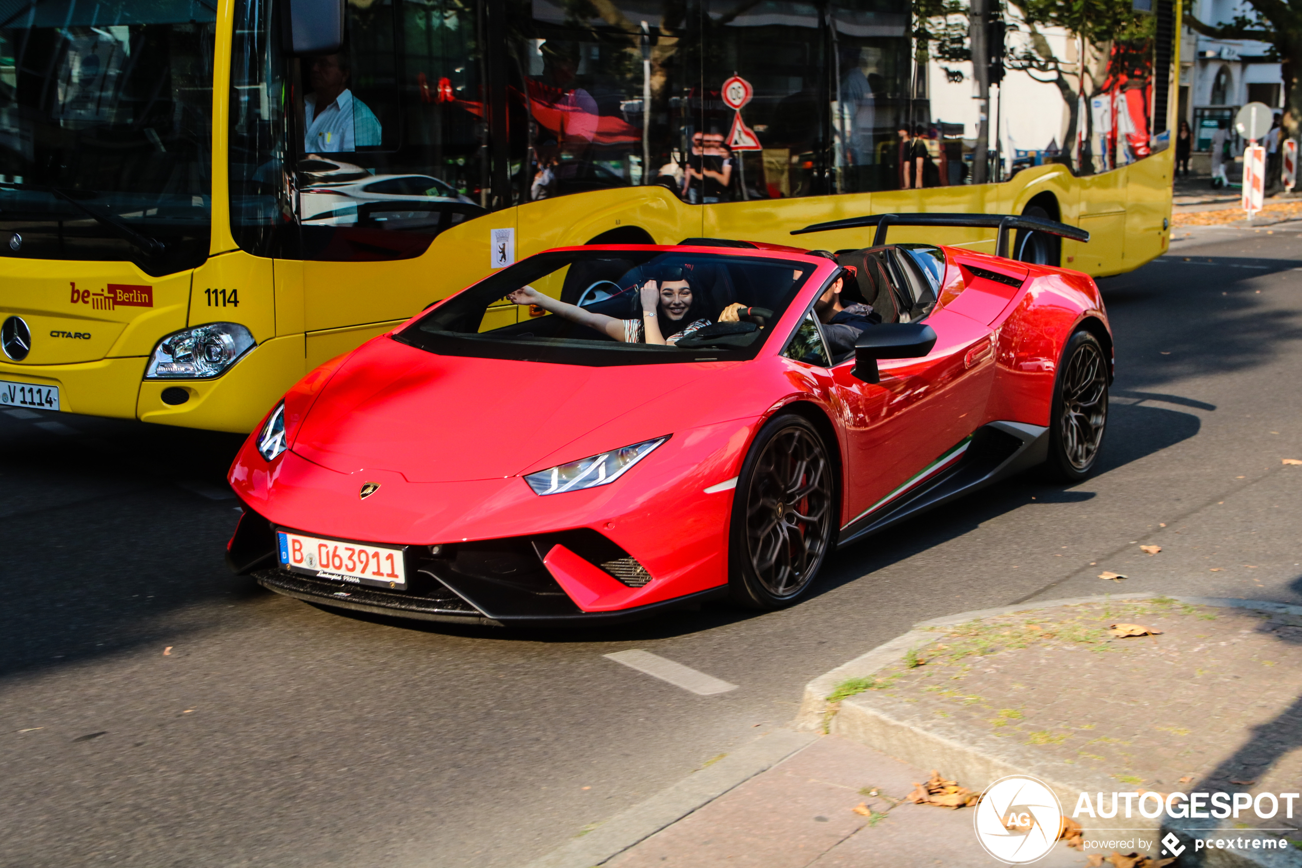 Lamborghini Huracán LP640-4 Performante Spyder