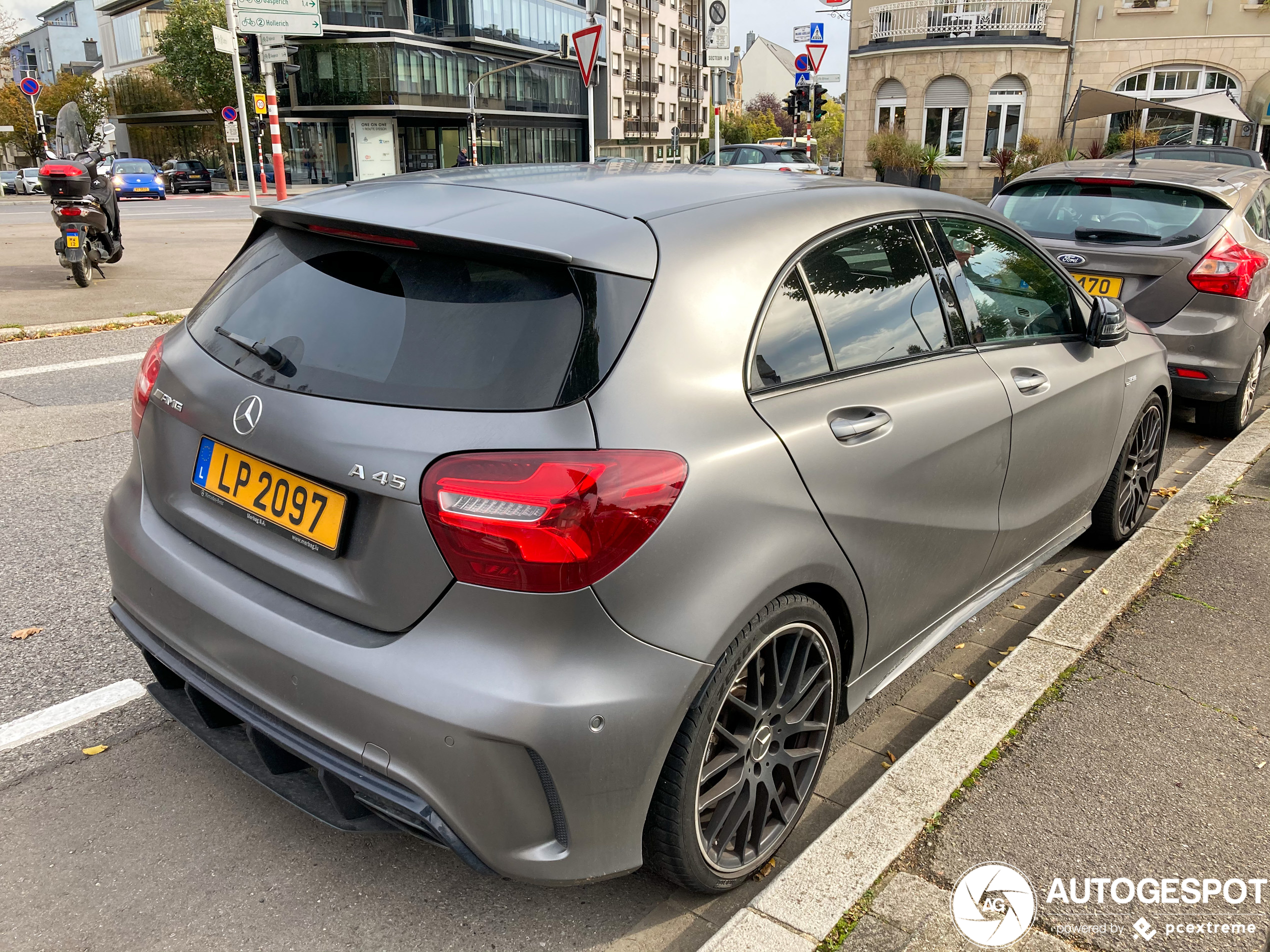 Mercedes-AMG A 45 W176 2015