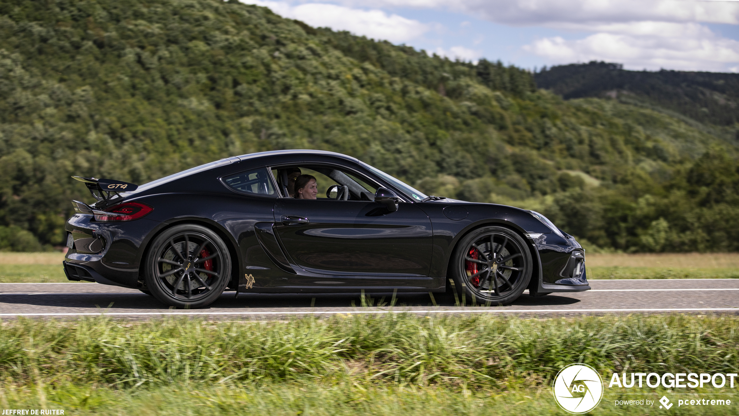 Porsche 981 Cayman GT4