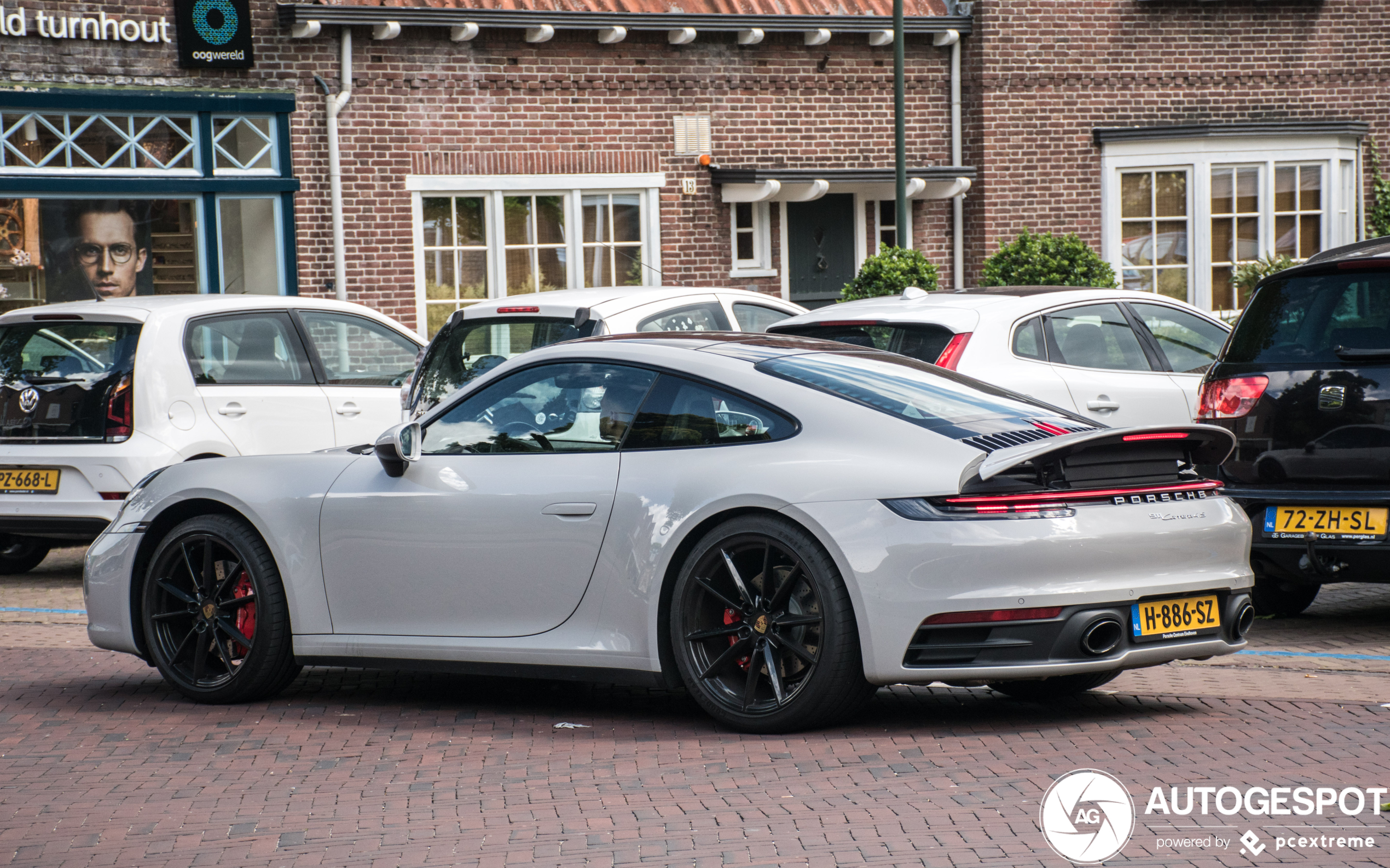 Porsche 992 Carrera 4S