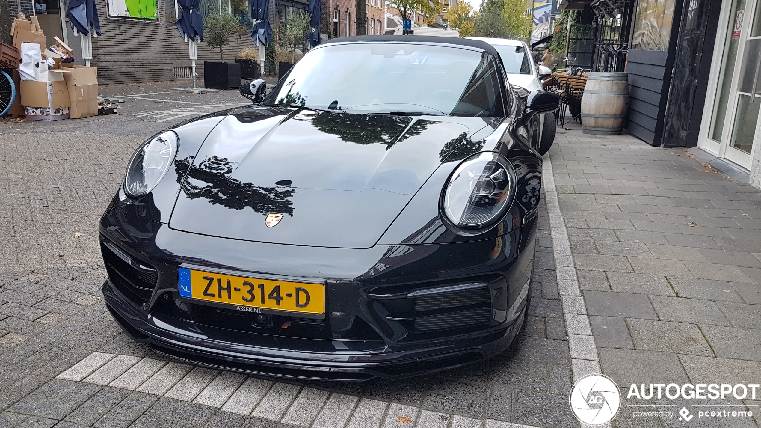 Porsche 992 Carrera 4S Cabriolet