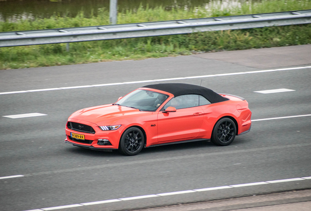 Ford Mustang GT Convertible 2015