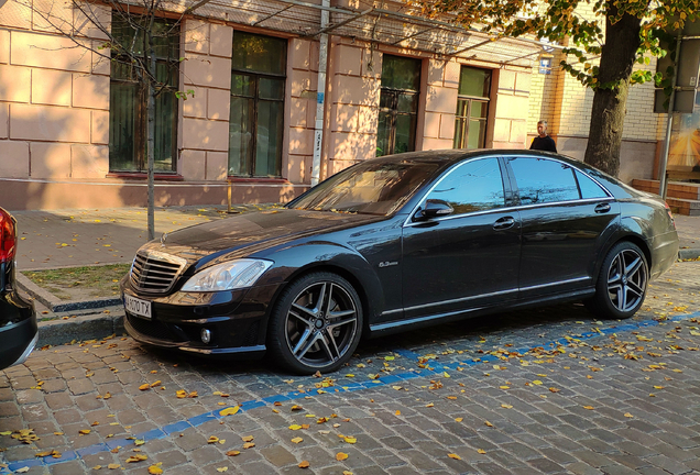 Mercedes-Benz S 63 AMG W221