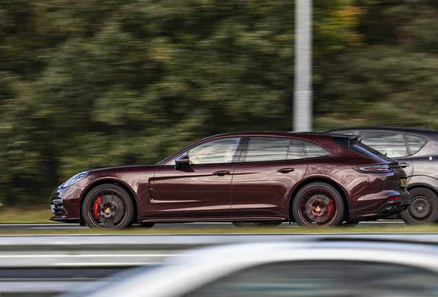 Porsche 971 Panamera Turbo Sport Turismo