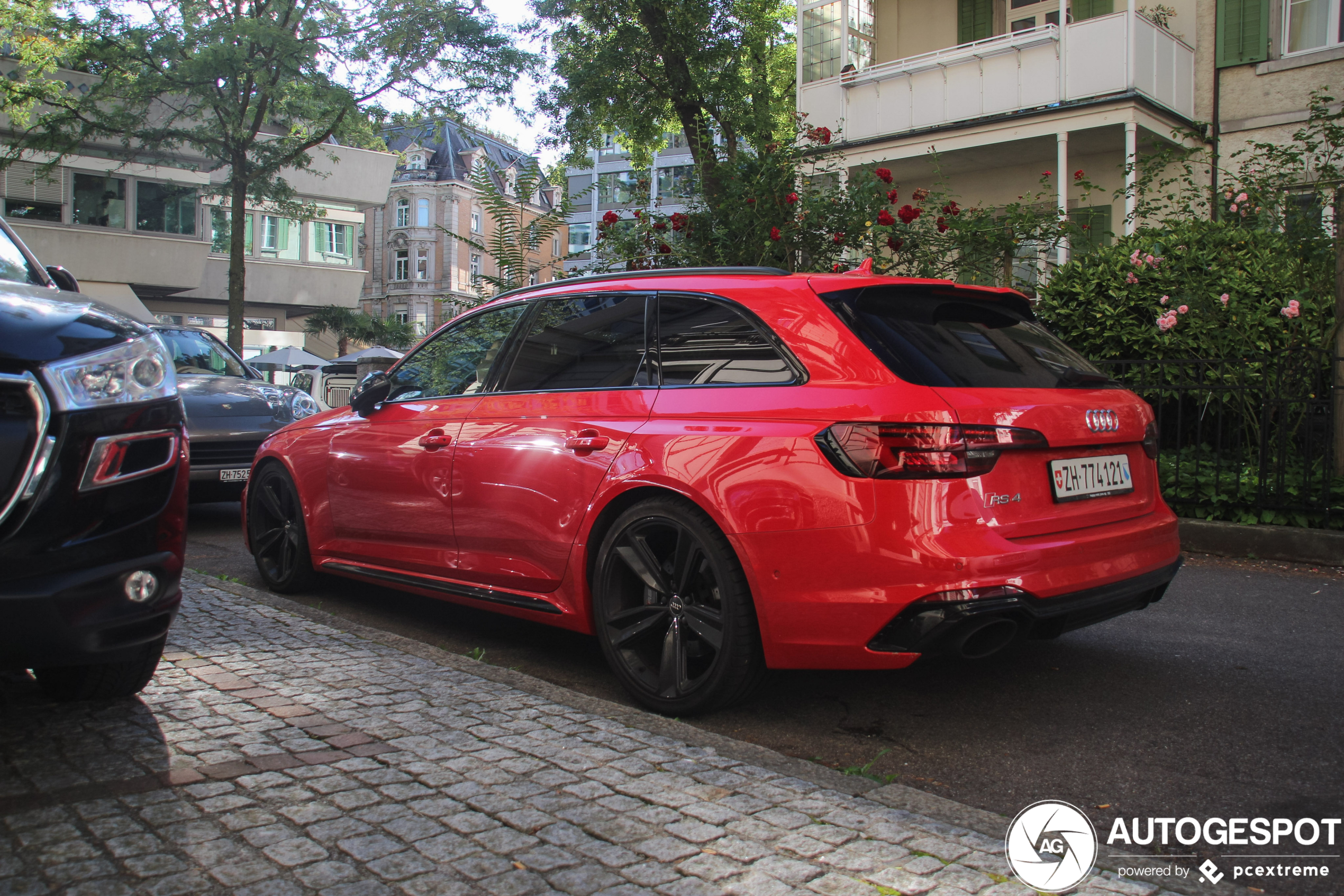 Audi RS4 Avant B9