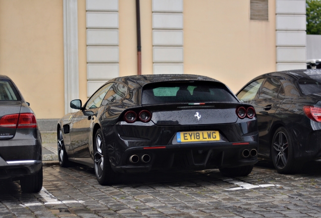 Ferrari GTC4Lusso T