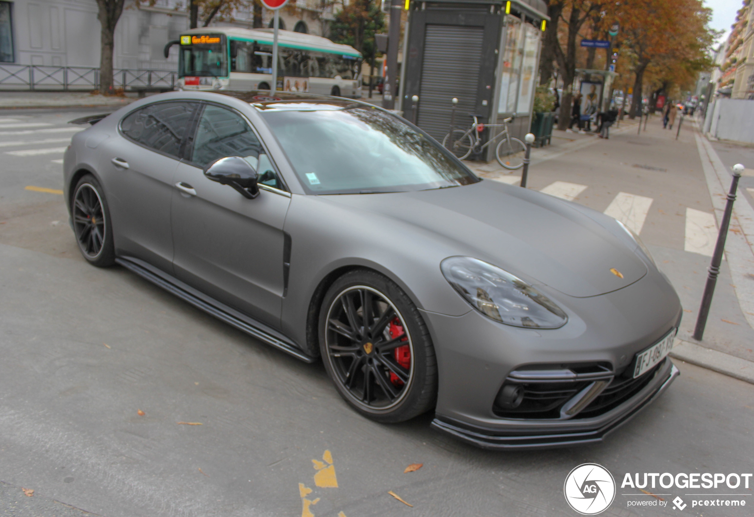 Porsche 971 Panamera Turbo