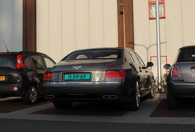 Bentley Flying Spur V8