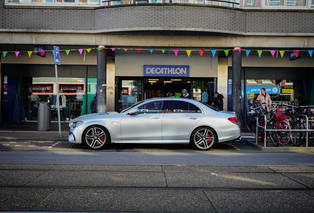 Mercedes-AMG E 63 S W213