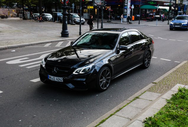 Mercedes-Benz E 63 AMG S W212