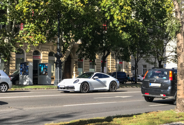 Porsche 992 Carrera 4S