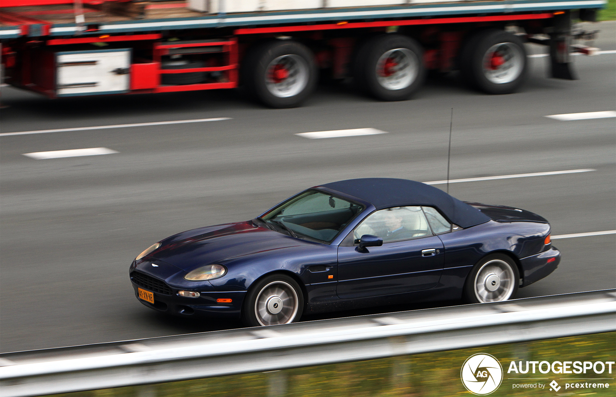 Aston Martin DB7 Volante