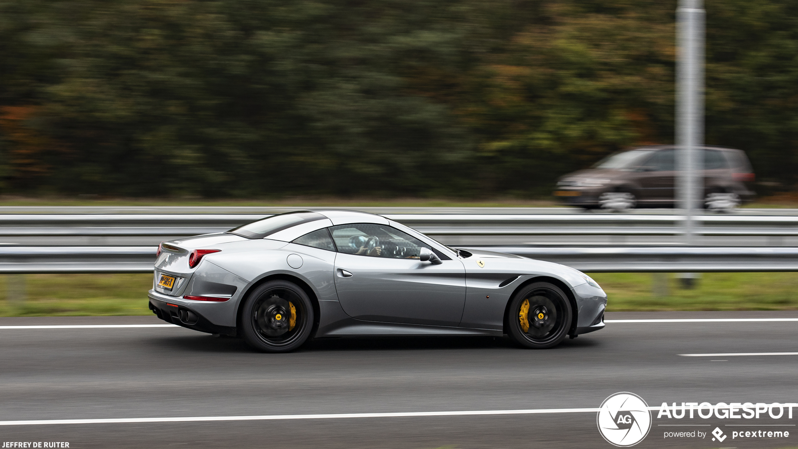 Ferrari California T