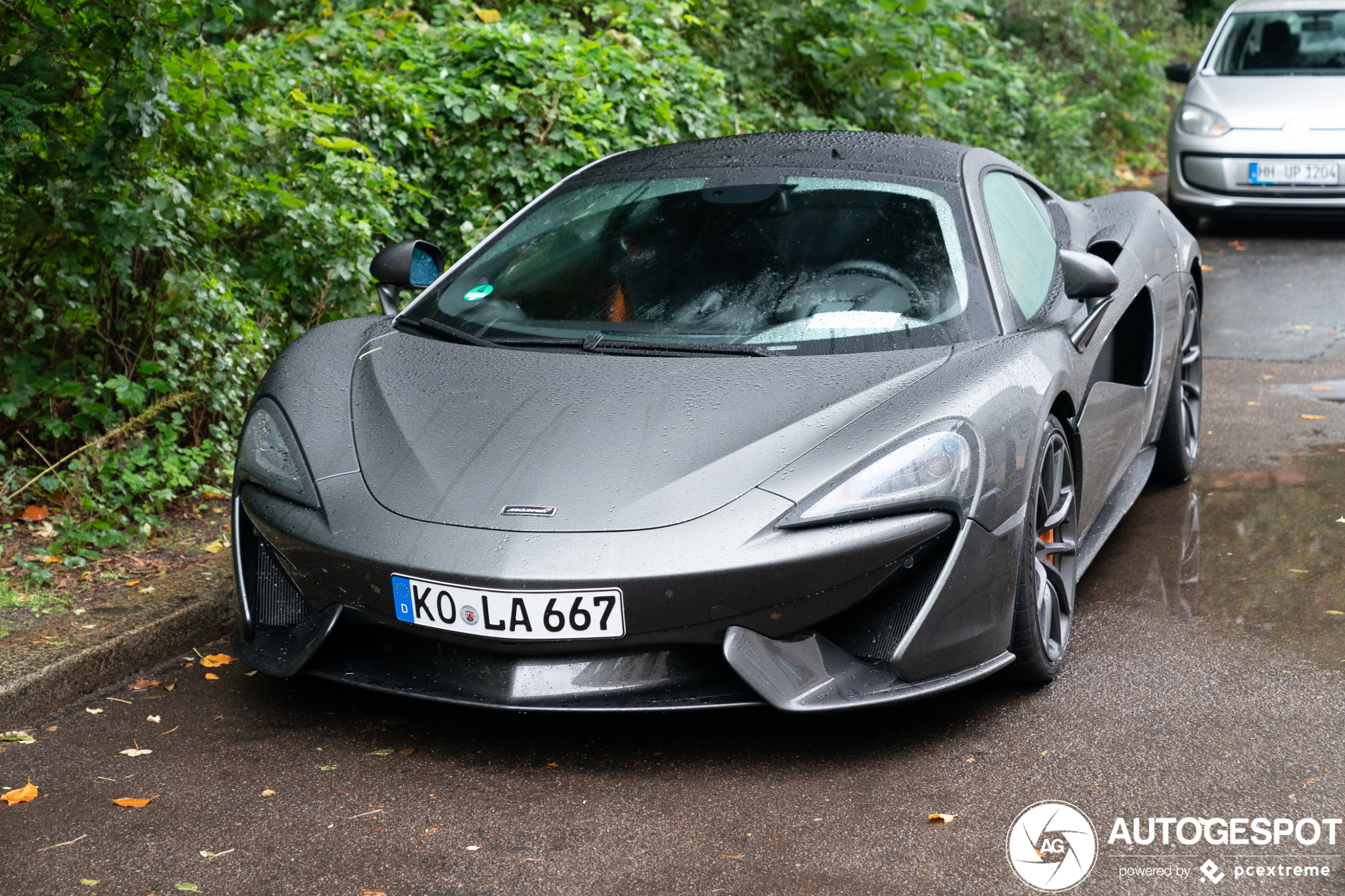 McLaren 570GT