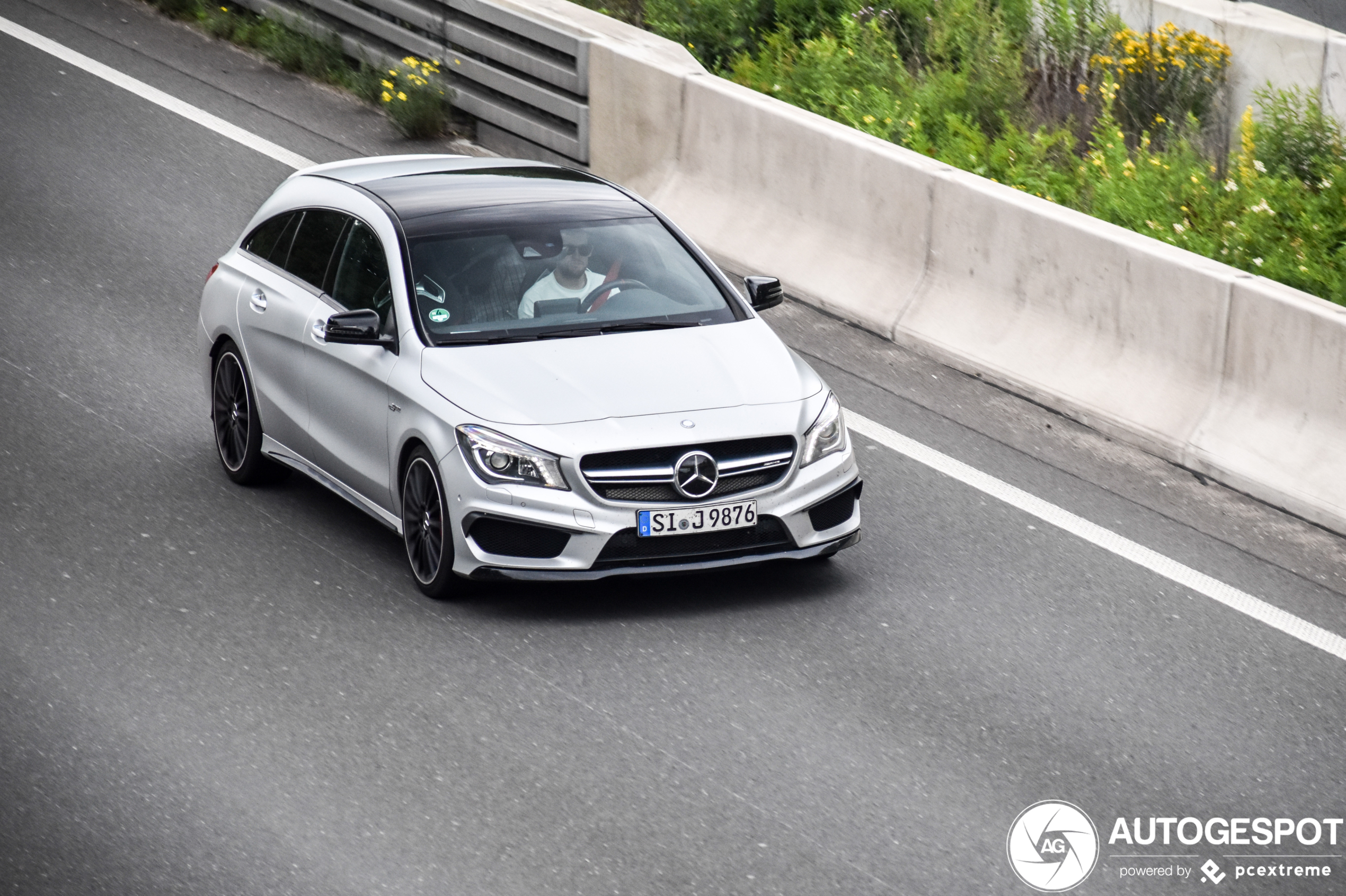 Mercedes-Benz CLA 45 AMG Shooting Brake