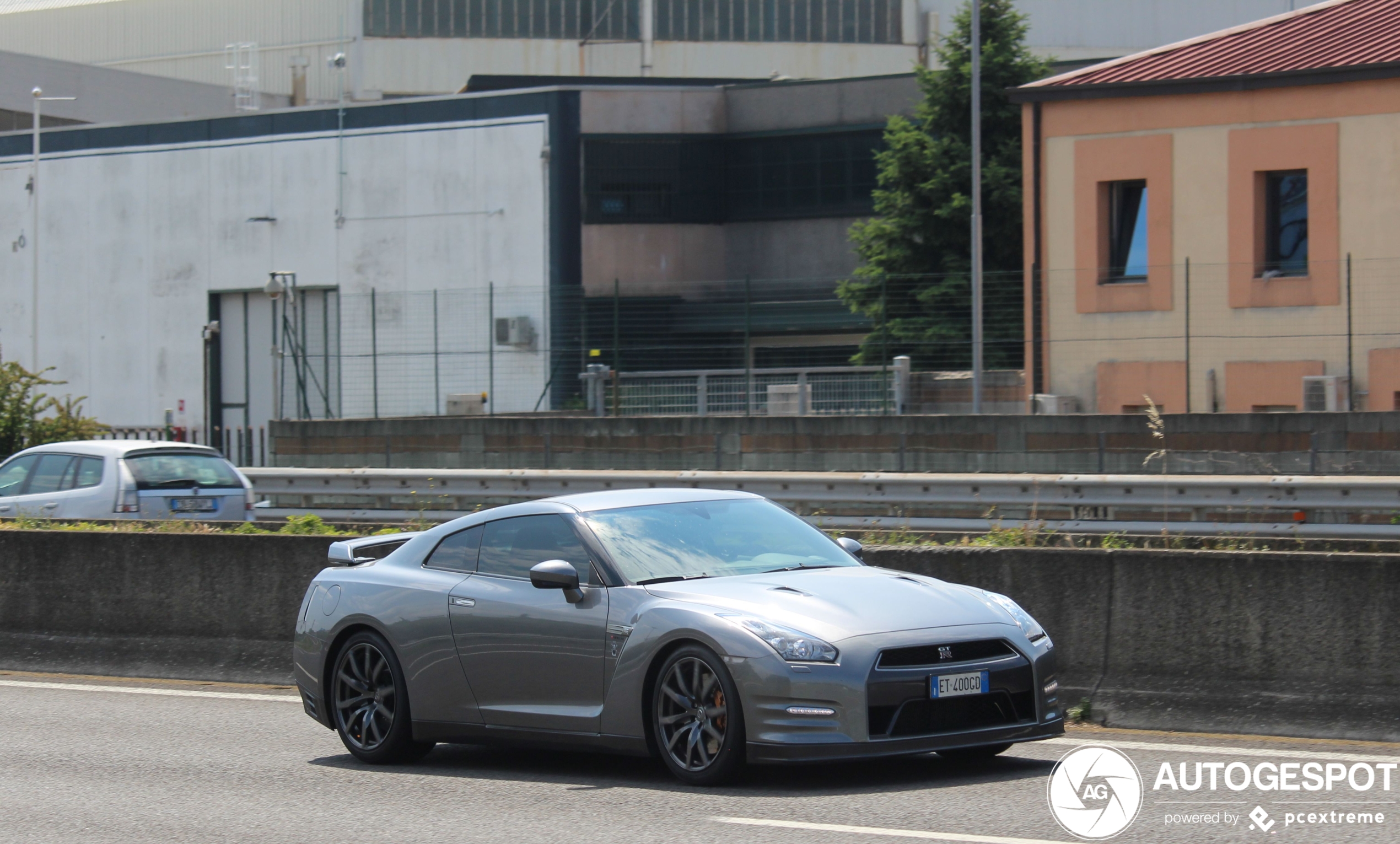 Nissan GT-R 2011