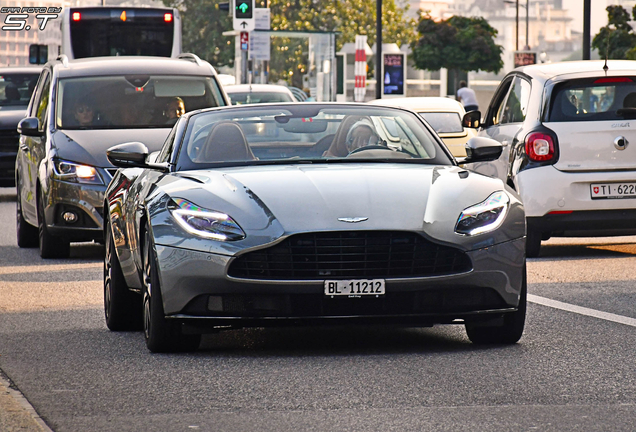 Aston Martin DB11 V8 Volante