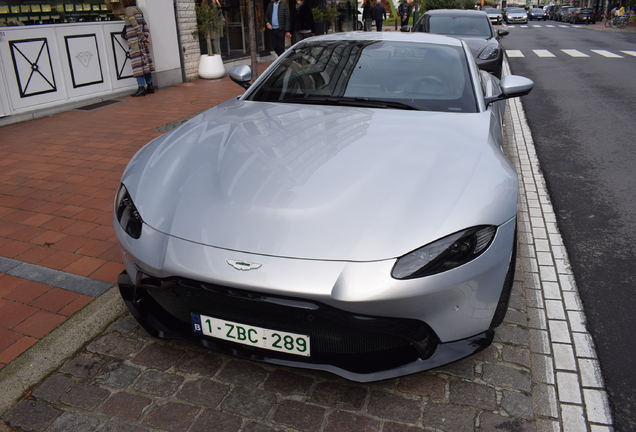 Aston Martin V8 Vantage 2018