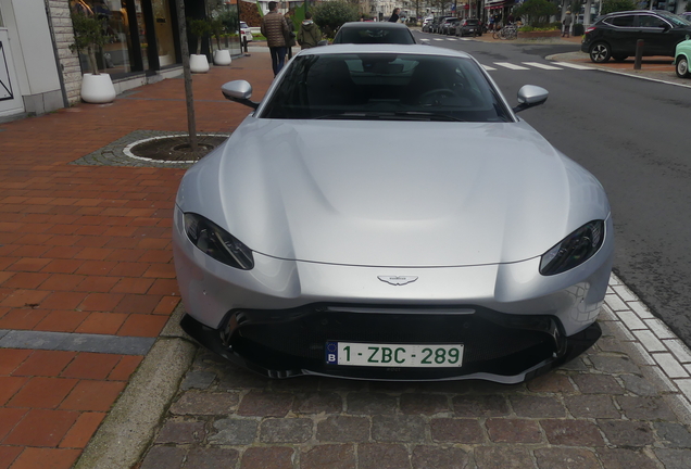 Aston Martin V8 Vantage 2018