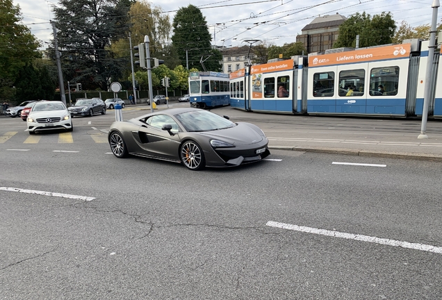 McLaren 570S