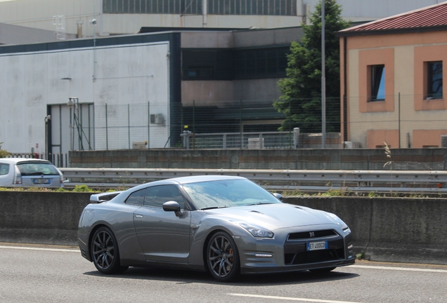 Nissan GT-R 2011