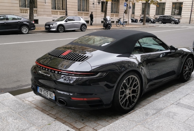 Porsche 992 Carrera 4S Cabriolet