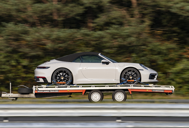 Porsche 992 Carrera 4S Cabriolet