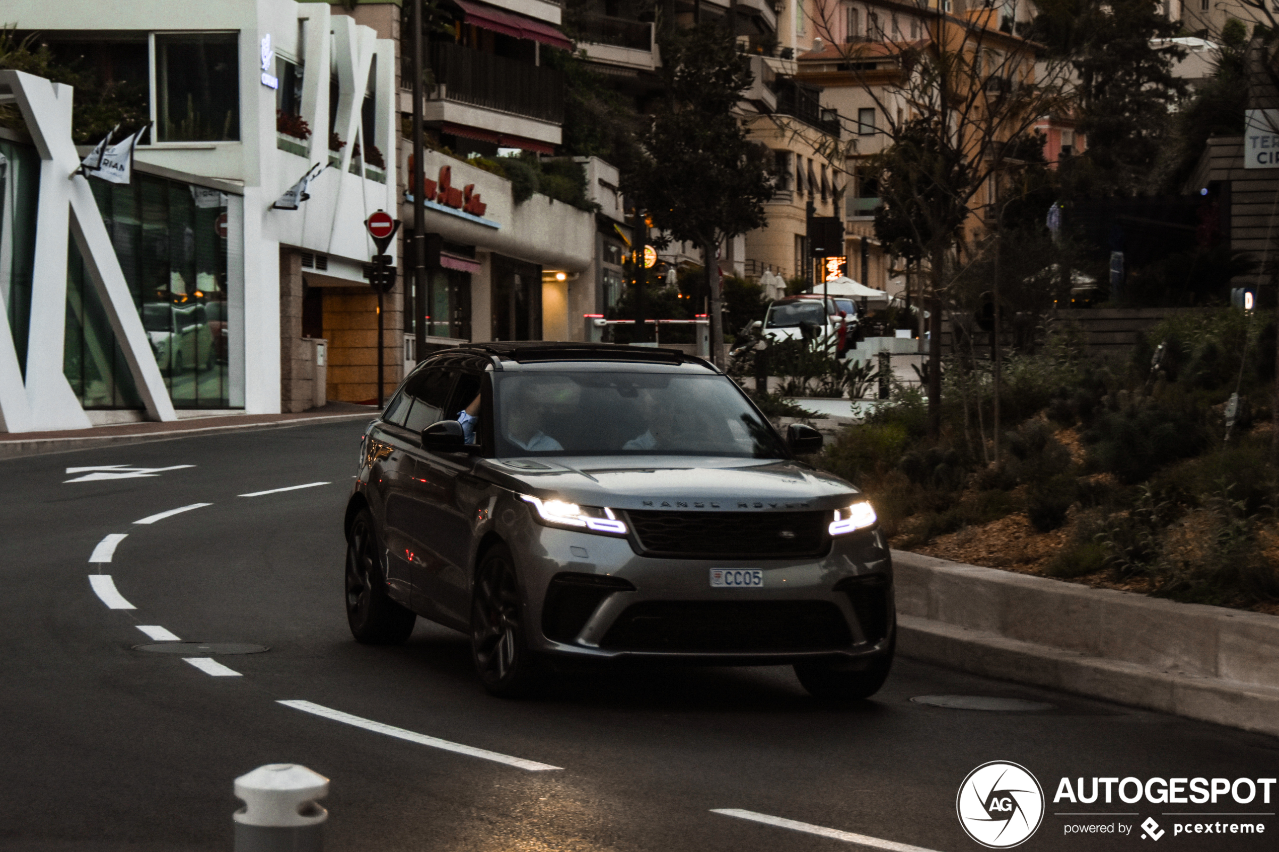 Land Rover Range Rover Velar SVAutobiography